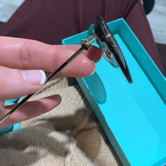 Super stylish Tiffany & Co Sunglasses πΆ - Picture 9 of 9